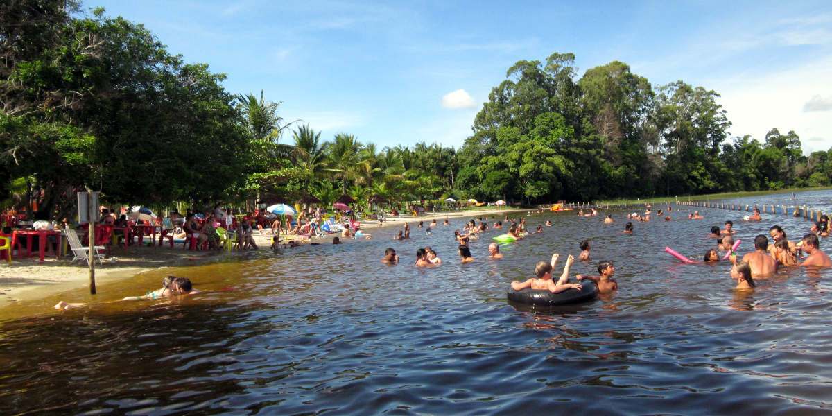 Lagoa de água doce